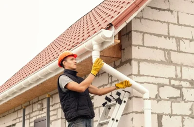 Pose et remplacement de gouttières à Palaiseul